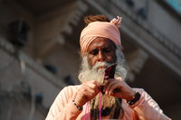 Varanasi priest