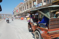 Tuk-tuk race